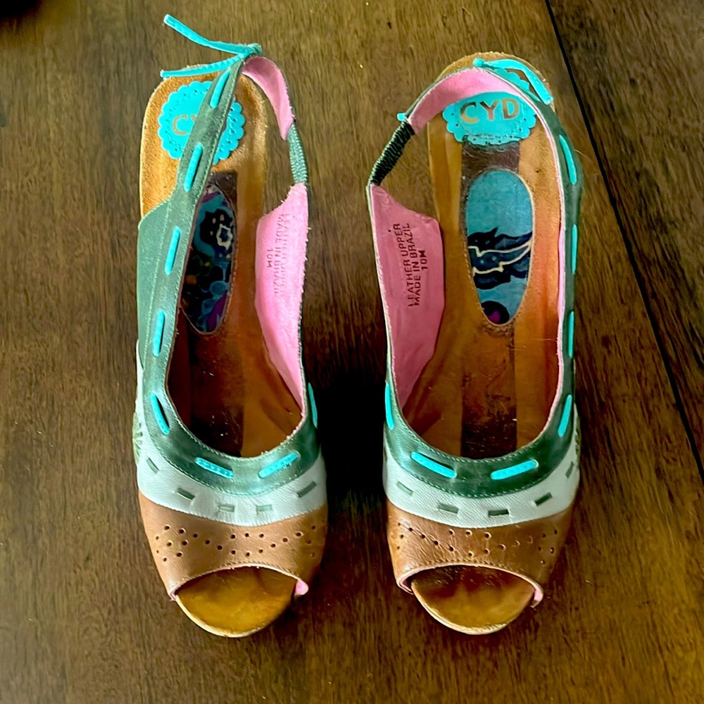 CYD Cydney Mandel Anthropologie Boho Wooden Heels 10M rare and COOL!